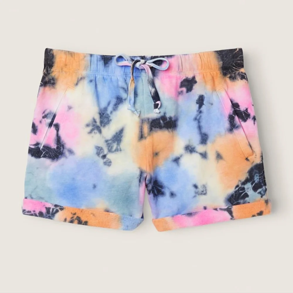 VS PINK RINGER TEE & HERITAGE SHORTS SET - Picture 11 of 14